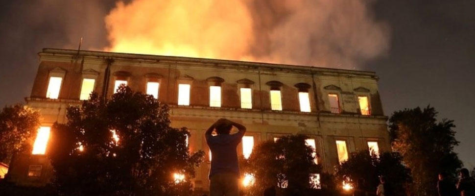 El mundo está de luto: 200 años de historia quemados en el Museo Nacional de Brasil