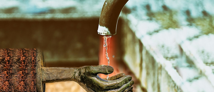 The shortage of water is seriously affecting Mexico City and Sao Paulo The shortage of water is seriously affecting Mexico City and Sao Paulo