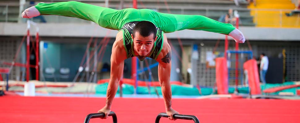 Colombian gymnast Andrés Martínez Moreno