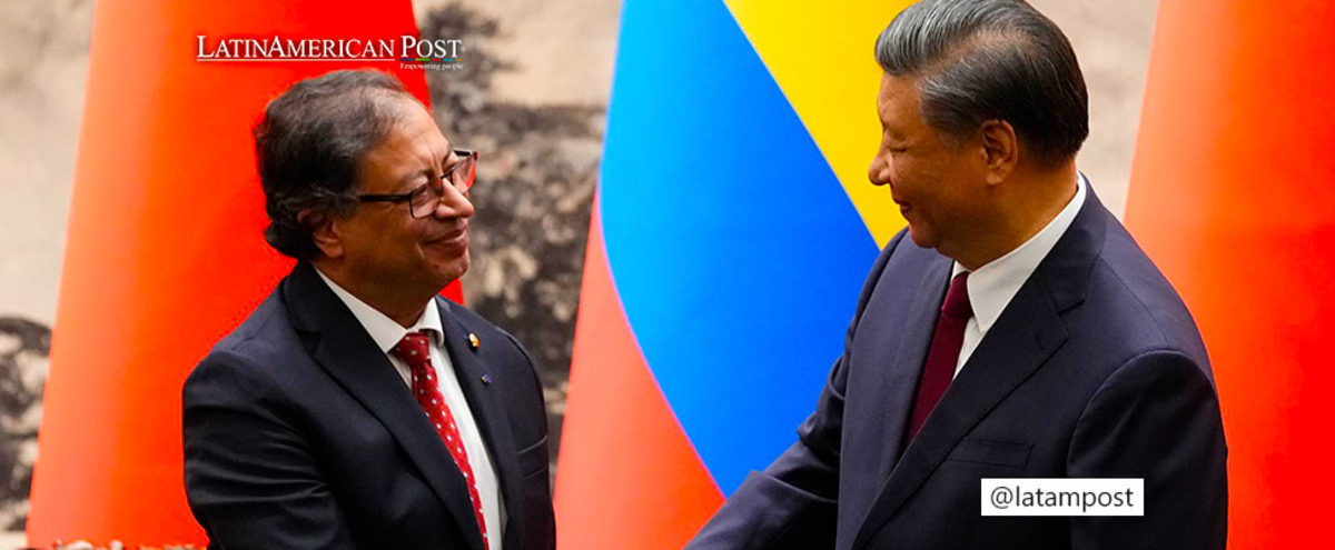 Chinese President Xi Jinping and Colombian president Gustavo Petro