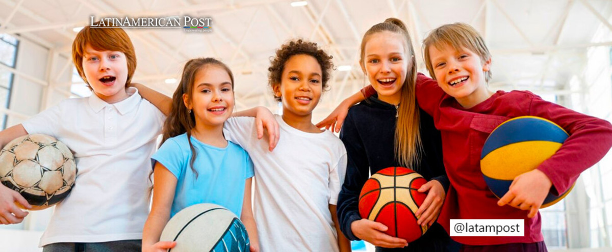 Children with different types of balls