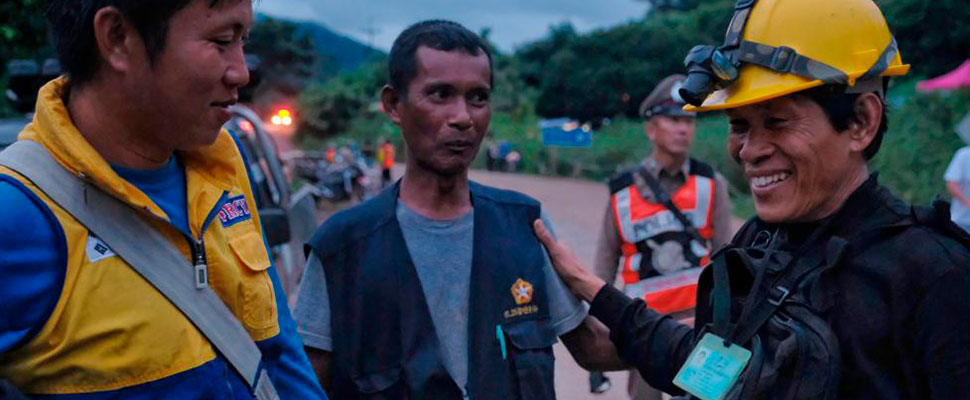 After an "united nations’ operation" the children of Thailand and their trainer were rescued