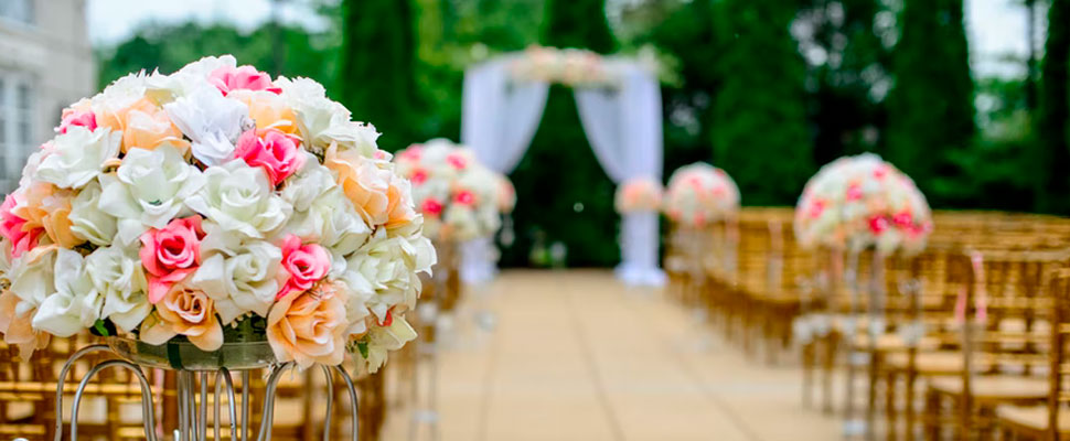 7 Easy Tips for a Sustainable Wedding Celebration 7 Easy Tips for a Sustainable Wedding Celebration