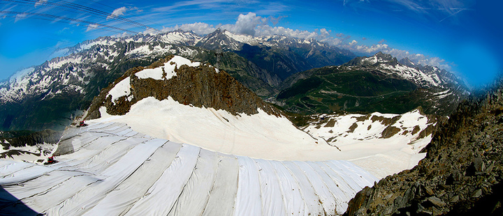 High and dry: Alpine resorts grapple with climate change High and dry: Alpine resorts grapple with climate change