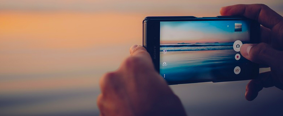 Teléfono Sony capturando una fotografía