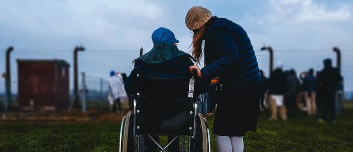 Almost 70% of caregivers of Alzheimer's patients are women Almost 70% of caregivers of Alzheimer's patients are women
